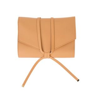 Glass Ladder & Co. Katherine Tech Roll Up